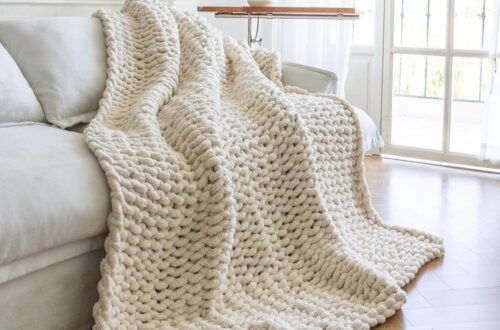 soft chunky knit blanket